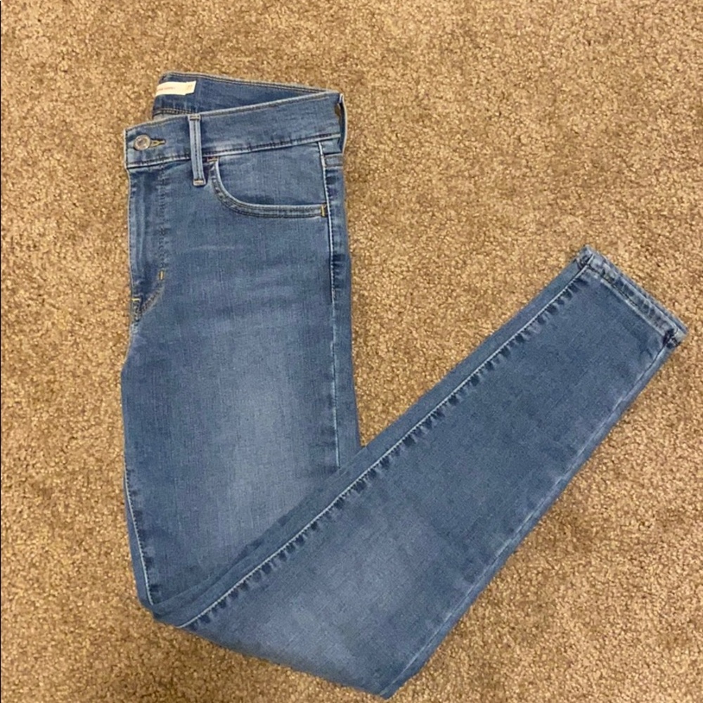 Levi’s Premium 720 High Rise Super Skinny